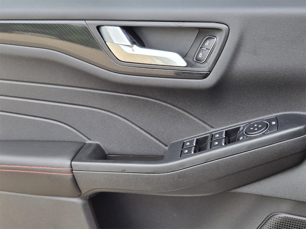 new 2025 Ford Escape car, priced at $26,394