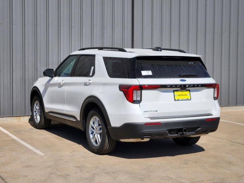 new 2025 Ford Explorer car, priced at $35,895