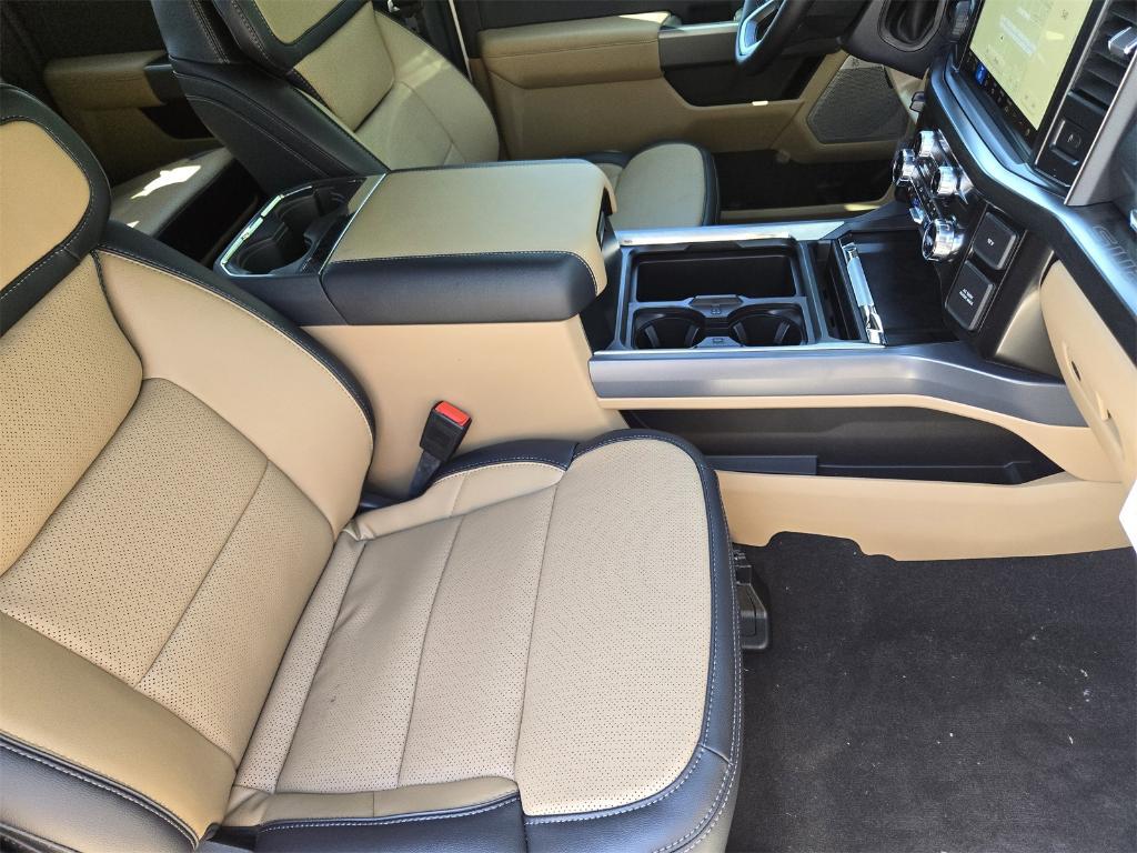 new 2025 Ford F-250 car, priced at $82,676