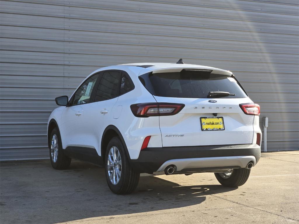 new 2025 Ford Escape car, priced at $28,011