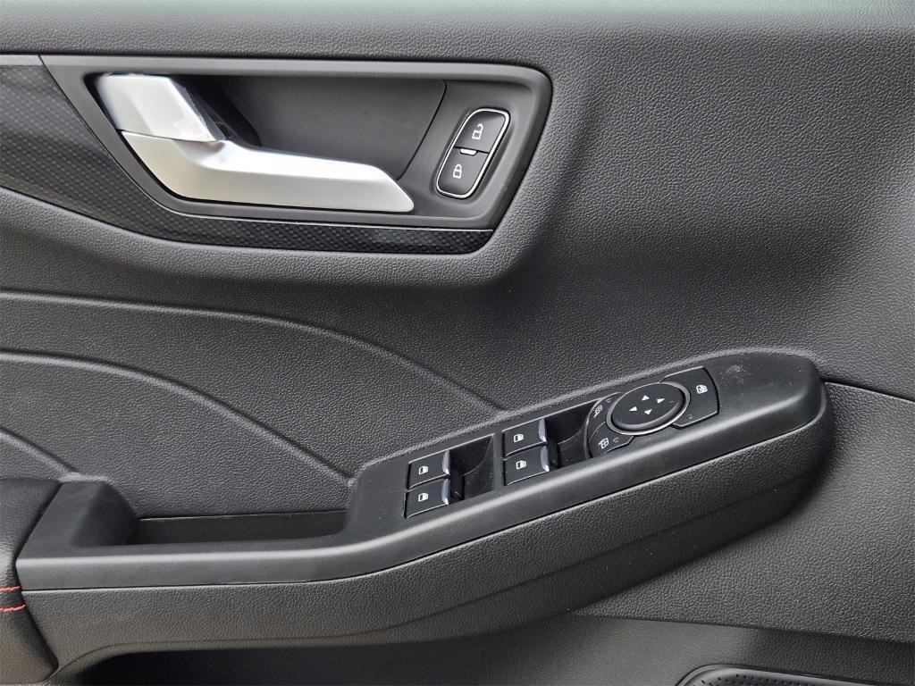 new 2025 Ford Escape car, priced at $31,239