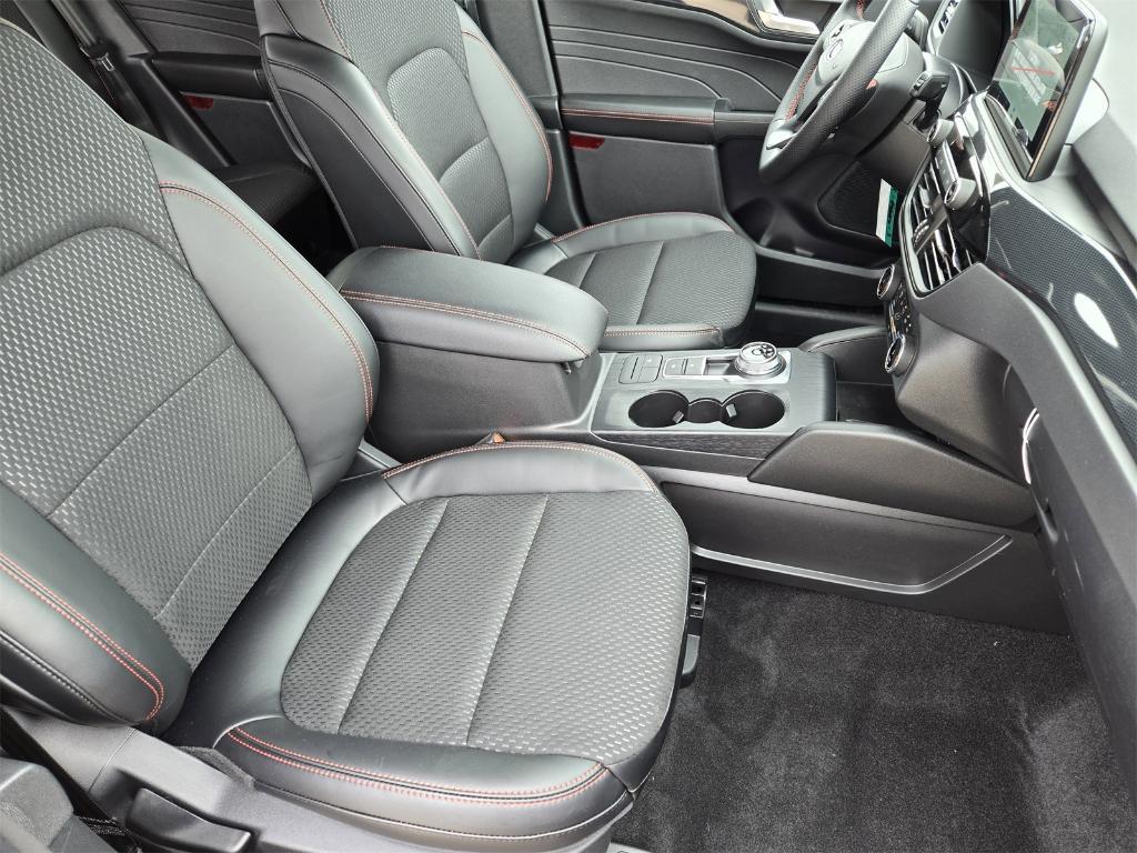 new 2025 Ford Escape car, priced at $31,239