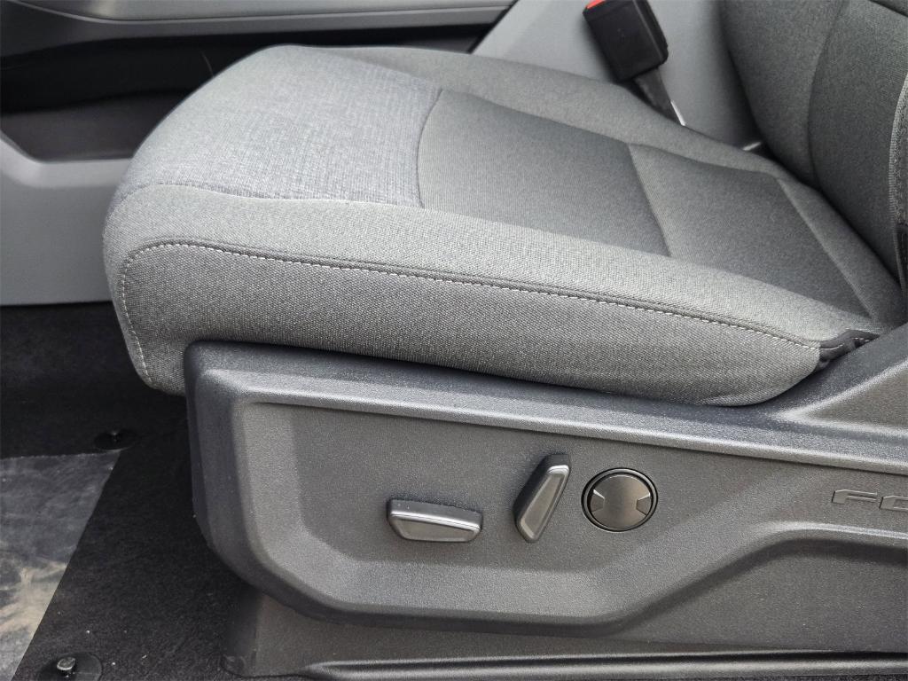 new 2025 Ford F-150 car, priced at $59,352