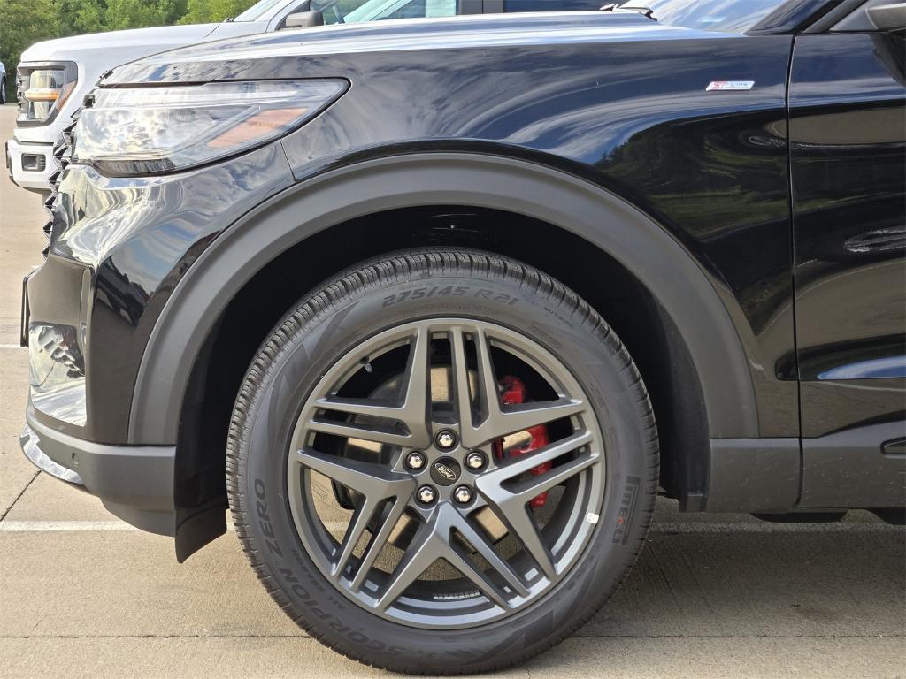 new 2025 Ford Explorer car, priced at $47,020