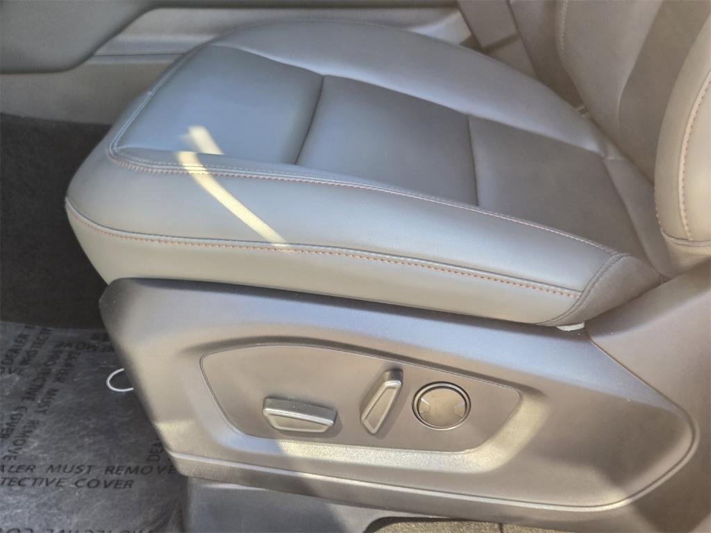 new 2025 Ford Explorer car, priced at $36,665