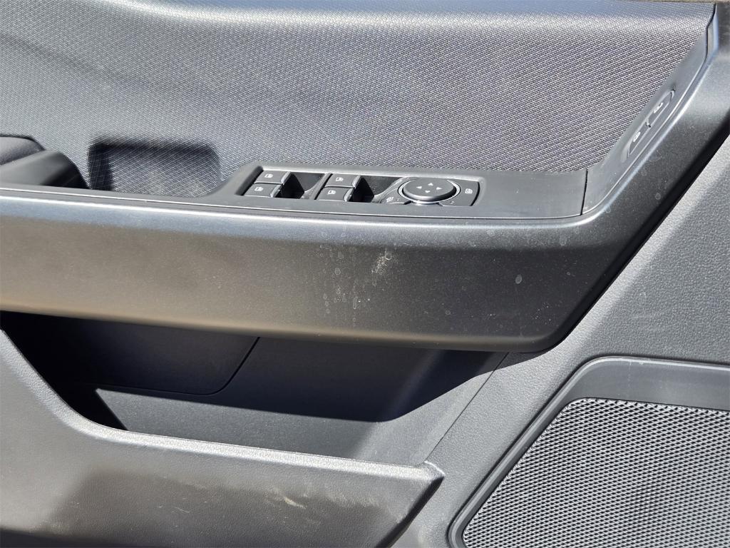 new 2025 Ford F-150 car, priced at $43,370