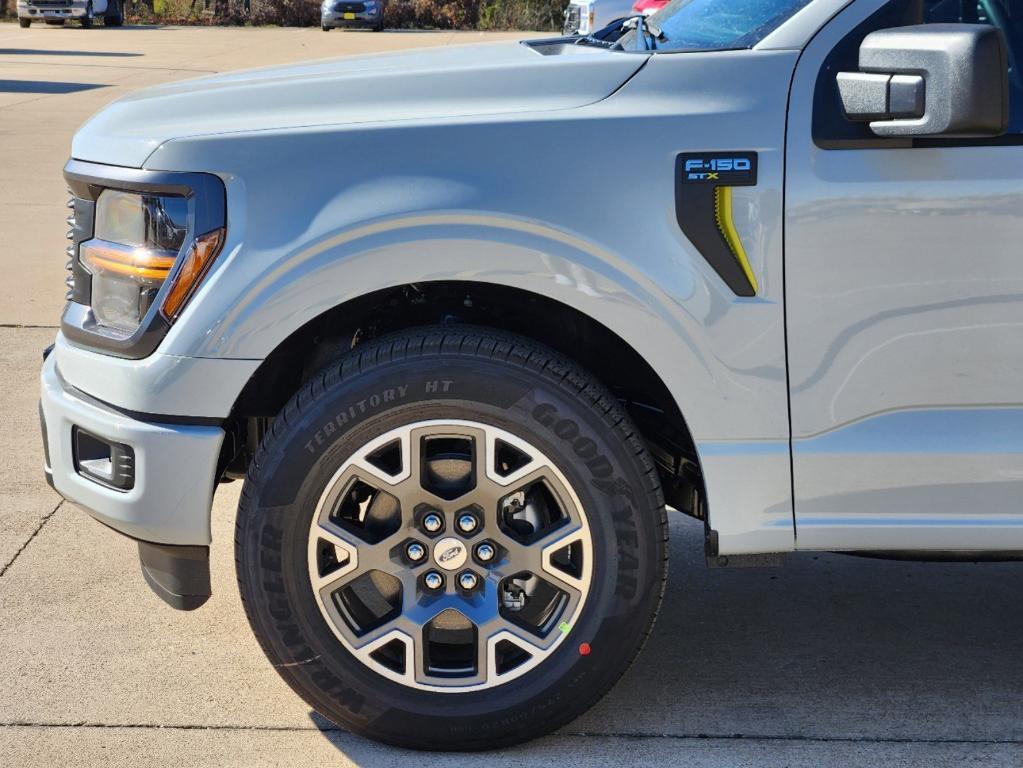 new 2024 Ford F-150 car, priced at $40,715