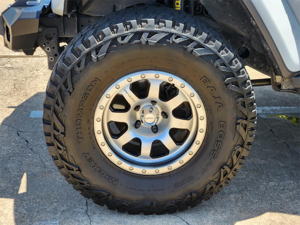 used 2020 Jeep Gladiator car, priced at $38,090