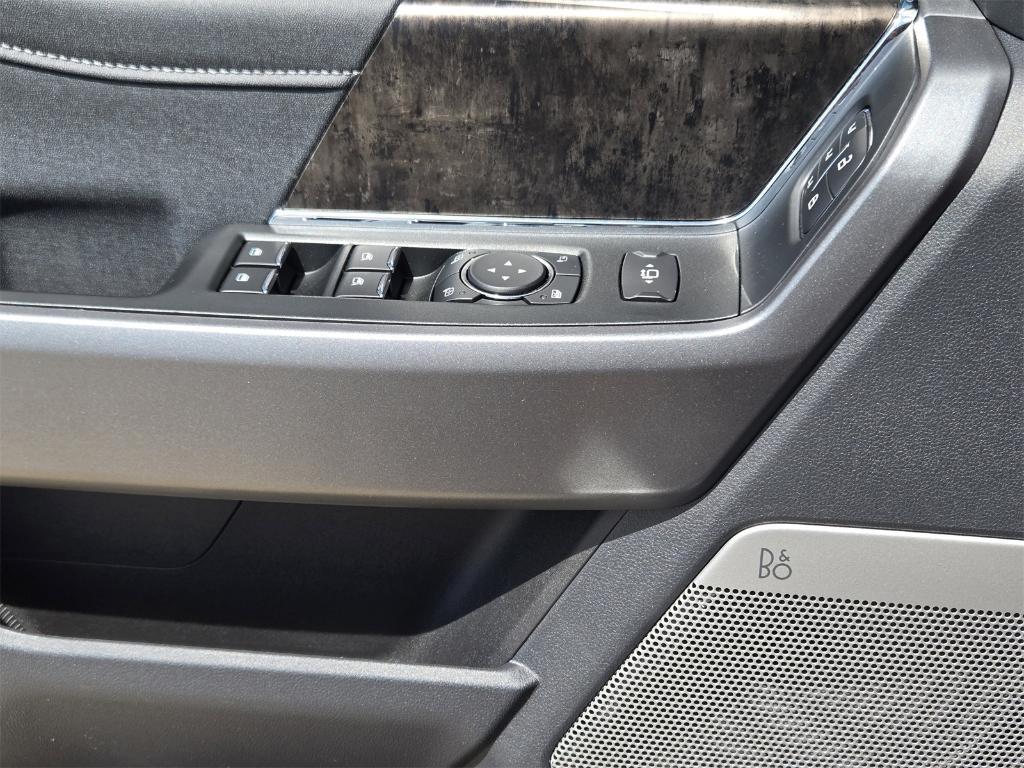 new 2025 Ford F-250 car, priced at $78,772