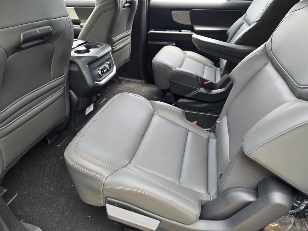 new 2025 Ford Expedition Max car, priced at $68,165