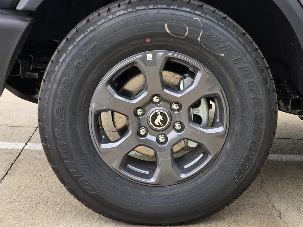new 2025 Ford Bronco car, priced at $42,043