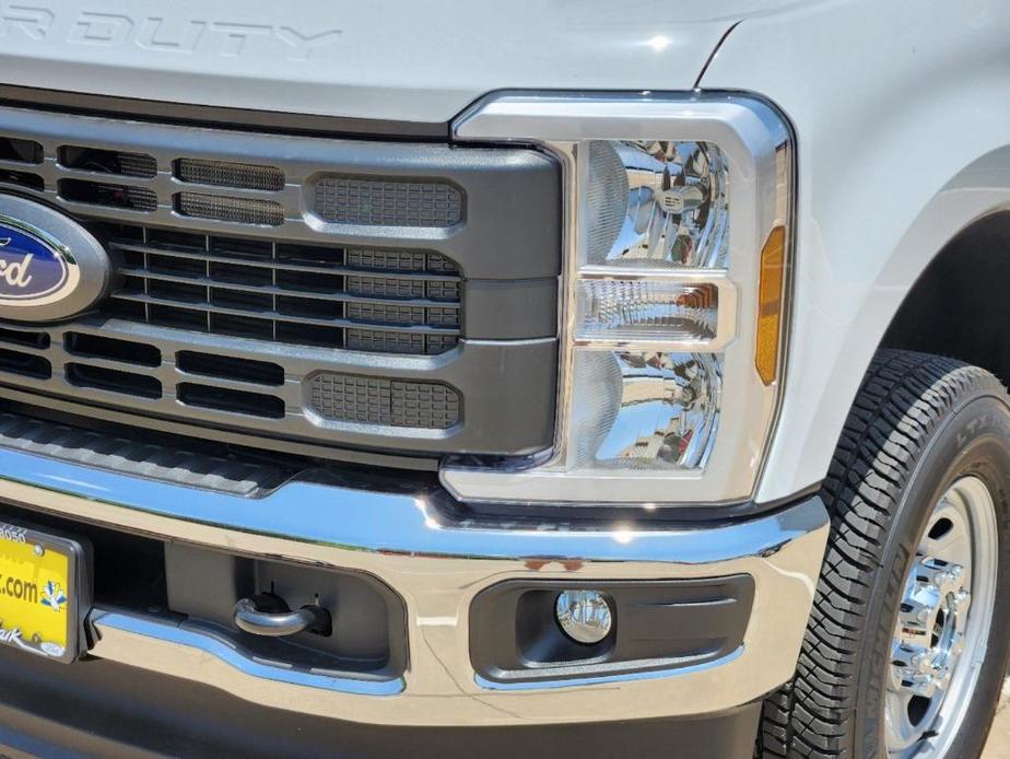 new 2024 Ford F-350 car, priced at $50,820