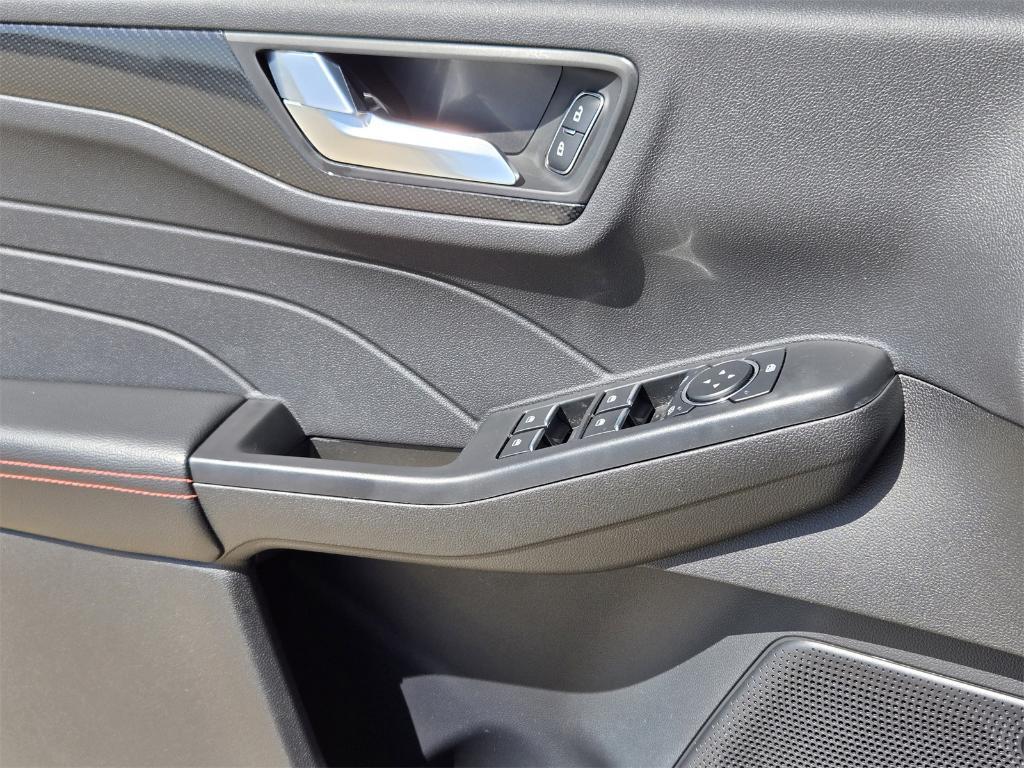 new 2025 Ford Escape car, priced at $23,572