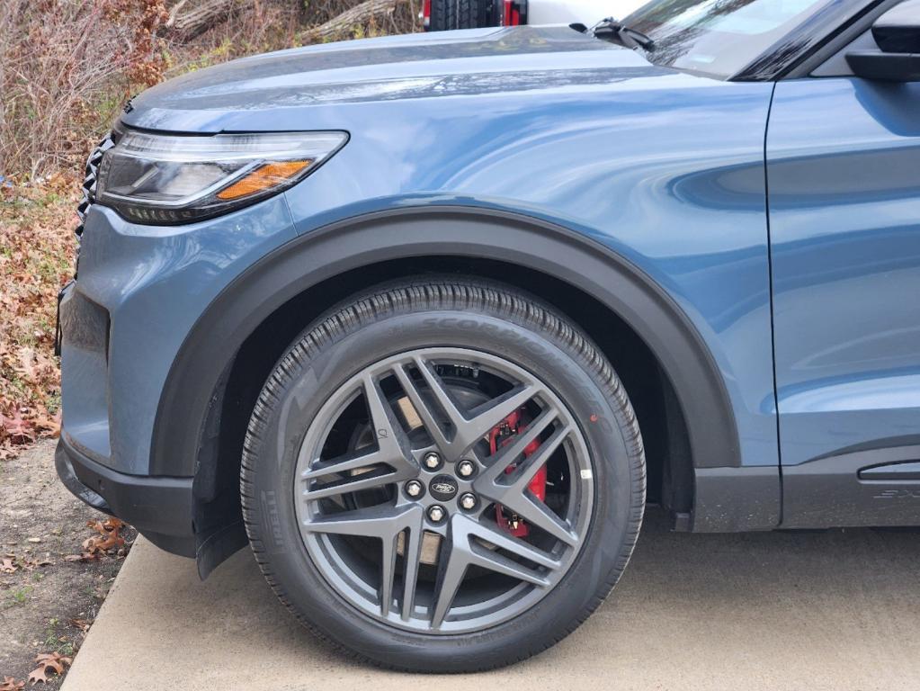 new 2025 Ford Explorer car, priced at $53,490