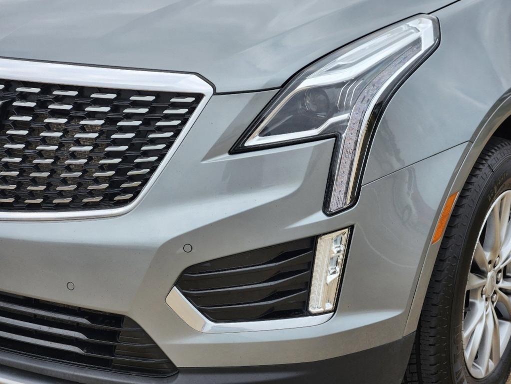 used 2023 Cadillac XT5 car, priced at $29,510