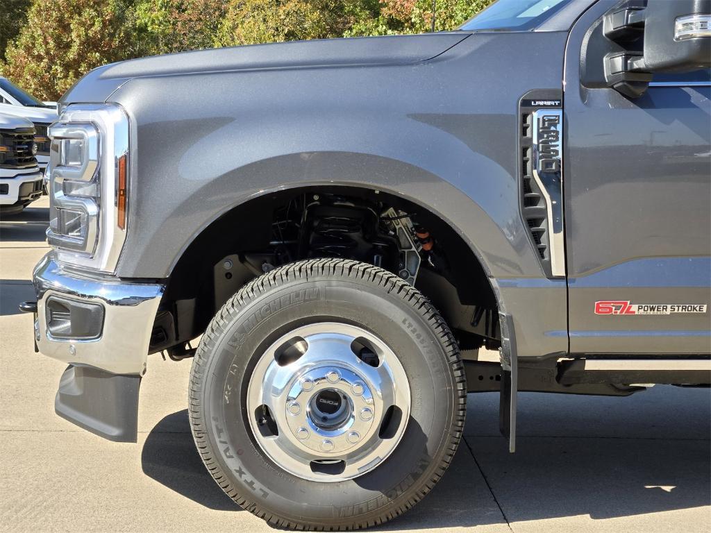 new 2025 Ford F-350 car, priced at $89,995