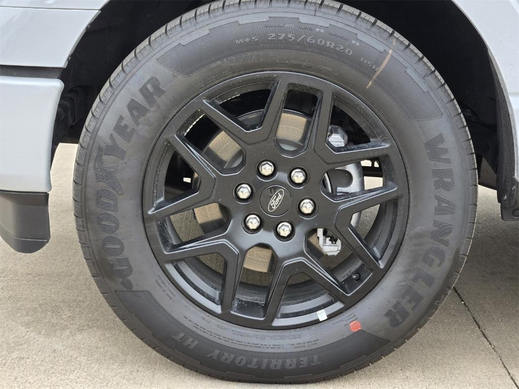 new 2025 Ford F-150 car, priced at $44,595