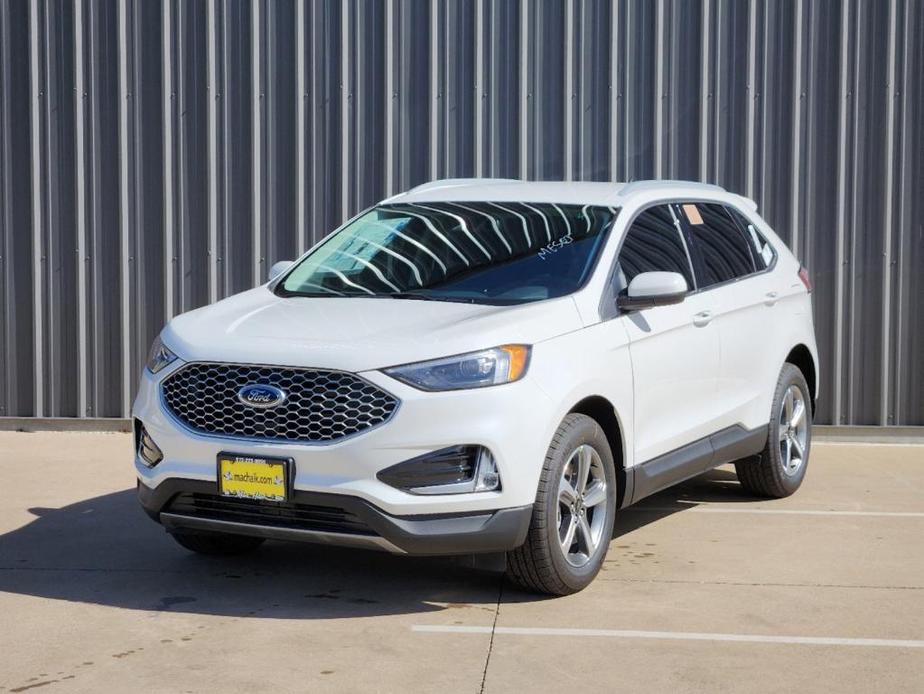 new 2024 Ford Edge car, priced at $30,465