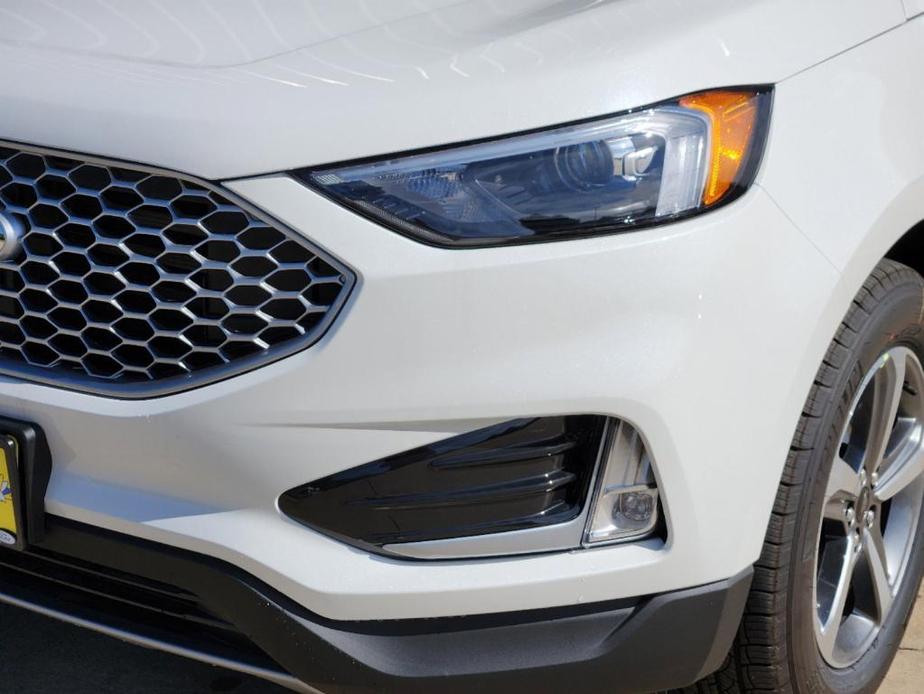 new 2024 Ford Edge car, priced at $30,465