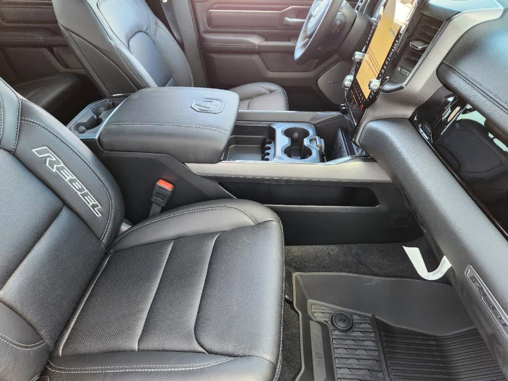 new 2025 Ram 1500 car, priced at $59,926