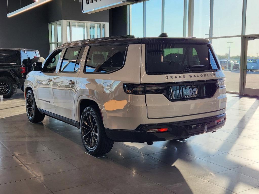 new 2024 Jeep Grand Wagoneer L car, priced at $93,871