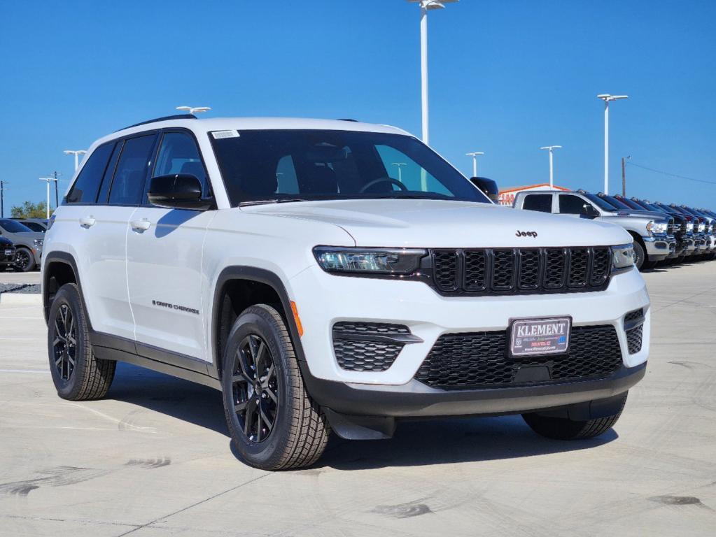 new 2024 Jeep Grand Cherokee car, priced at $38,633