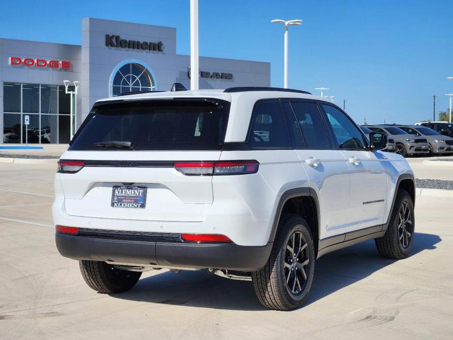 new 2024 Jeep Grand Cherokee car, priced at $38,633