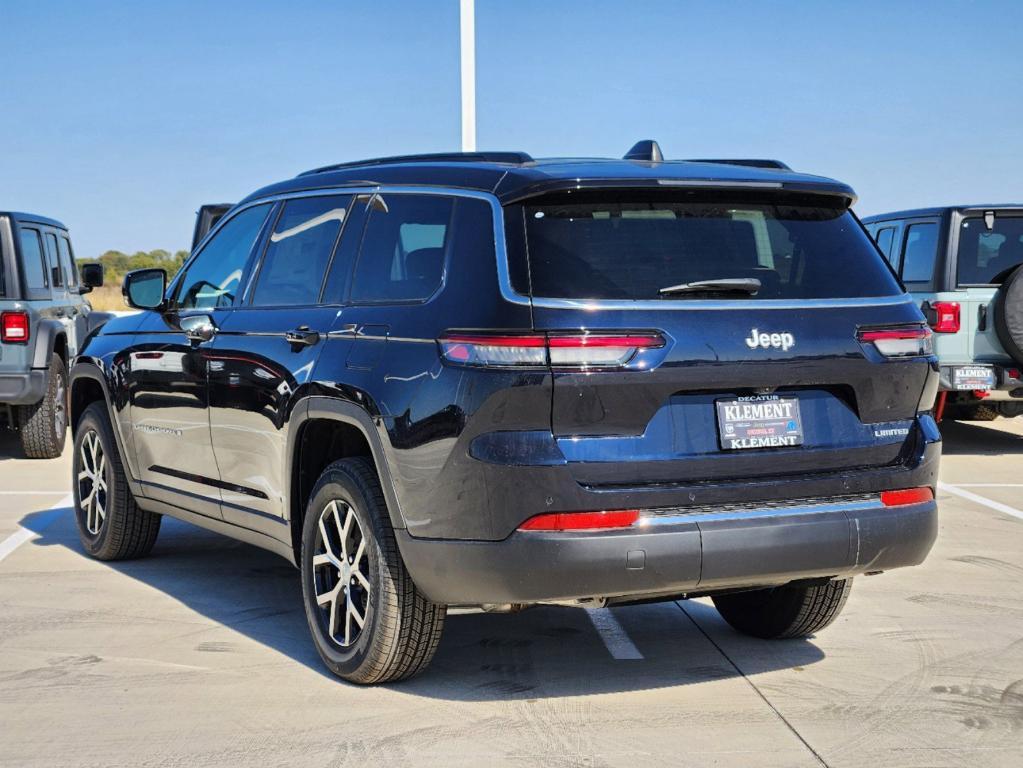 new 2024 Jeep Grand Cherokee L car, priced at $40,161