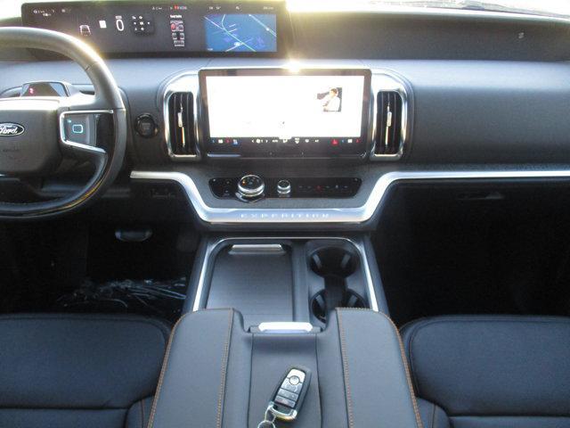 new 2025 Ford Expedition car, priced at $84,060