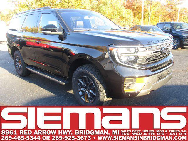 new 2025 Ford Expedition car, priced at $84,060
