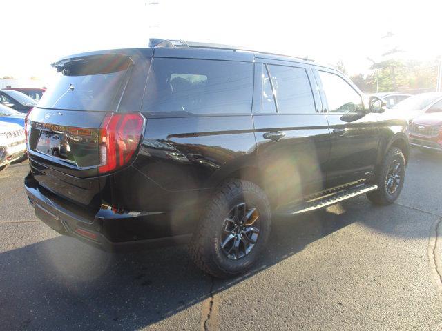 new 2025 Ford Expedition car, priced at $84,060