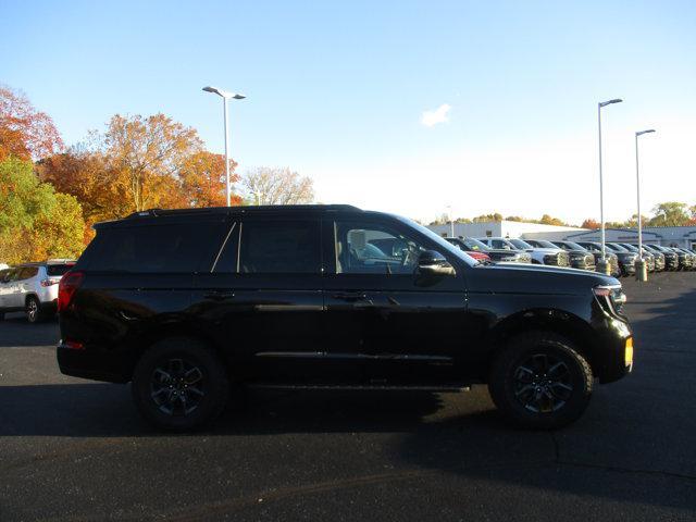 new 2025 Ford Expedition car, priced at $84,060