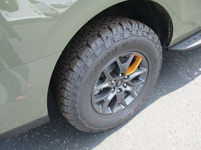 new 2025 Ford Expedition car, priced at $81,995