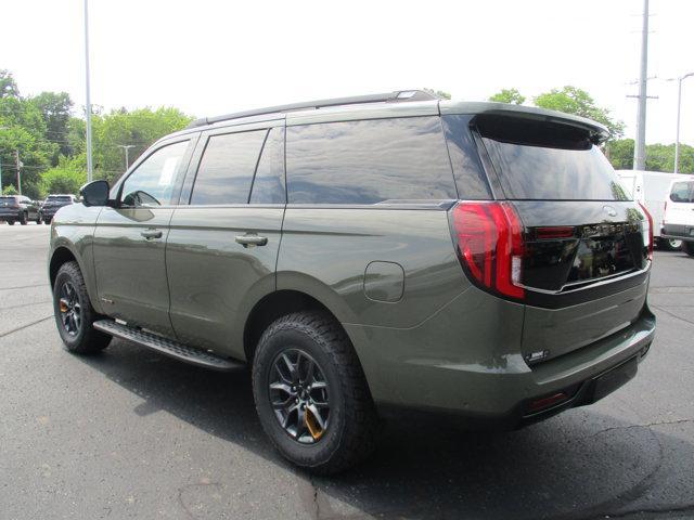 new 2025 Ford Expedition car, priced at $81,995