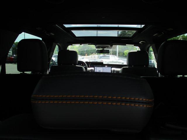 new 2025 Ford Expedition car, priced at $81,995