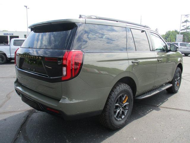new 2025 Ford Expedition car, priced at $81,995
