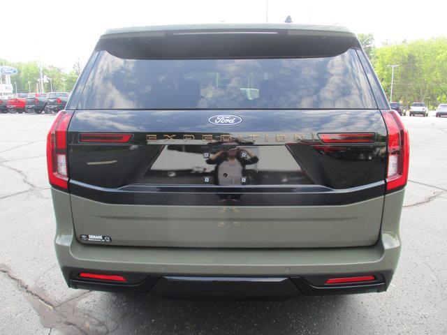 new 2025 Ford Expedition car, priced at $81,995