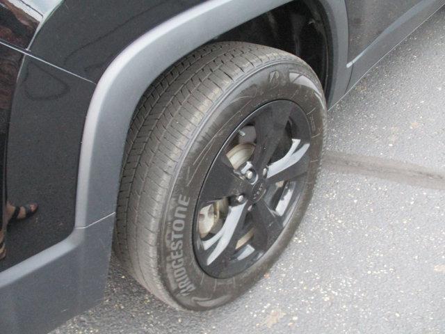 used 2019 Jeep Cherokee car, priced at $17,583