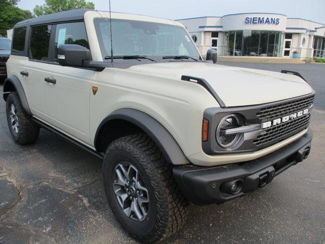 new 2025 Ford Bronco car, priced at $63,425