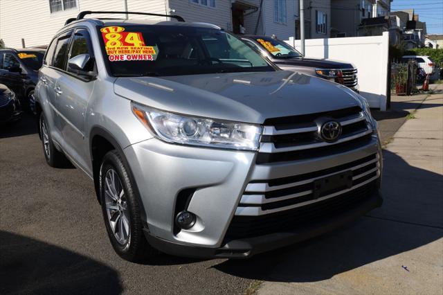 used 2017 Toyota Highlander car, priced at $17,495