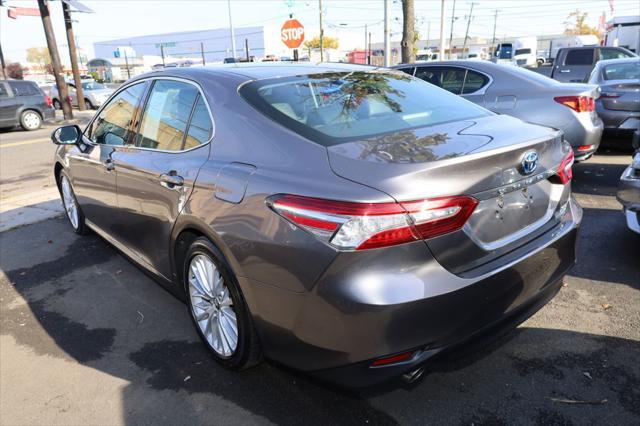 used 2018 Toyota Camry Hybrid car, priced at $17,995