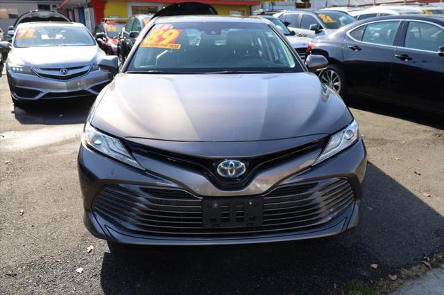 used 2018 Toyota Camry Hybrid car, priced at $17,995