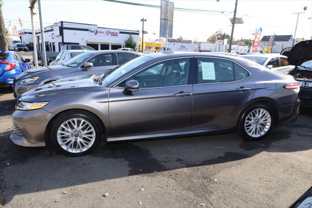 used 2018 Toyota Camry Hybrid car, priced at $17,995