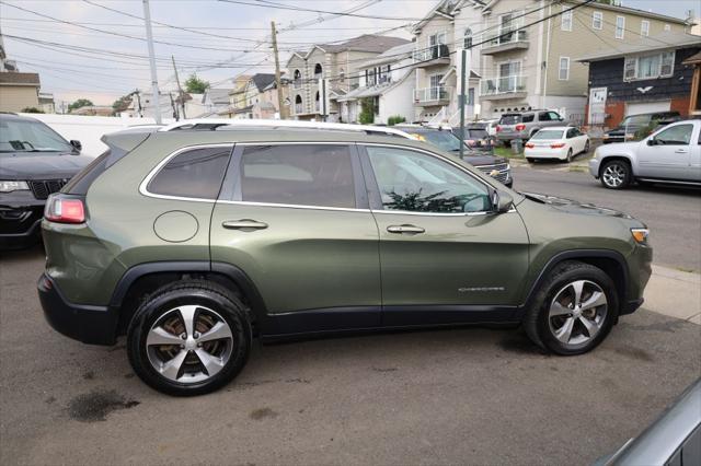 used 2021 Jeep Cherokee car, priced at $17,495