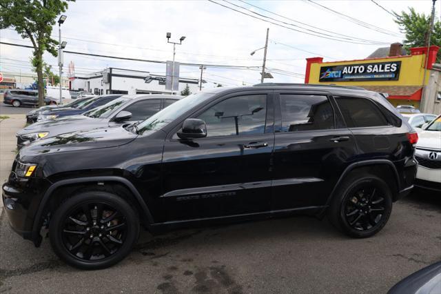 used 2018 Jeep Grand Cherokee car, priced at $14,785