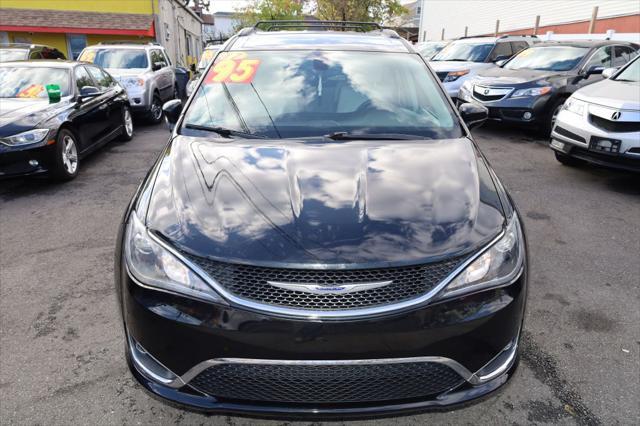 used 2017 Chrysler Pacifica car, priced at $13,995