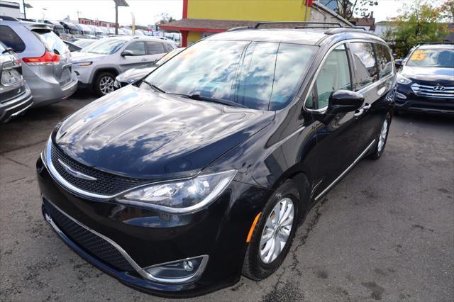 used 2017 Chrysler Pacifica car, priced at $13,995