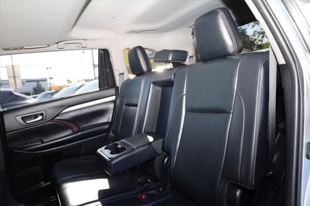 used 2019 Toyota Highlander car, priced at $21,495