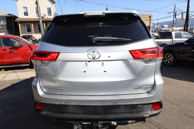 used 2019 Toyota Highlander car, priced at $21,495