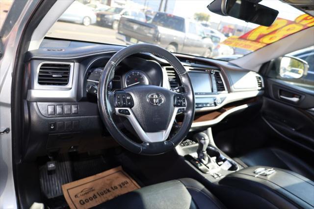 used 2019 Toyota Highlander car, priced at $21,495